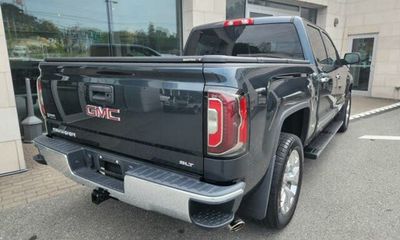 2018 GMC Sierra SLT