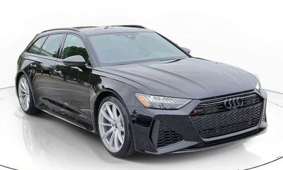2024 Audi RS 6 Avant Quattro
