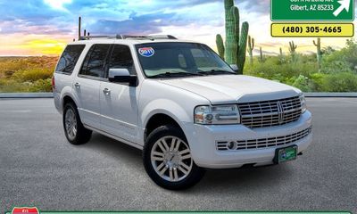 2011 Lincoln Navigator Base