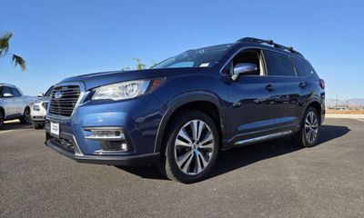 2020 Subaru Ascent Limited 8 ES