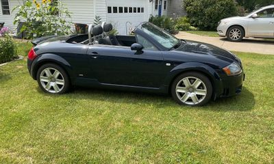 2005 Audi TT Quattro