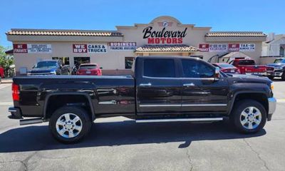 2019 GMC Sierra HD SLT