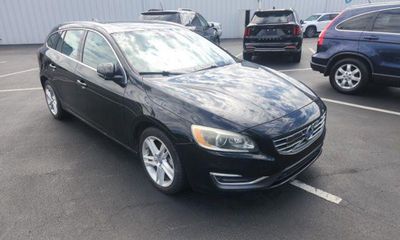 2015 Volvo V60 Platinum NON R