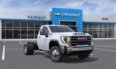 2026 GMC Sierra HD Pro