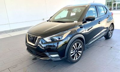 2020 Nissan Kicks SR