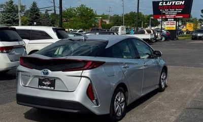 2017 Toyota Prius Prime phev Three Four ADV