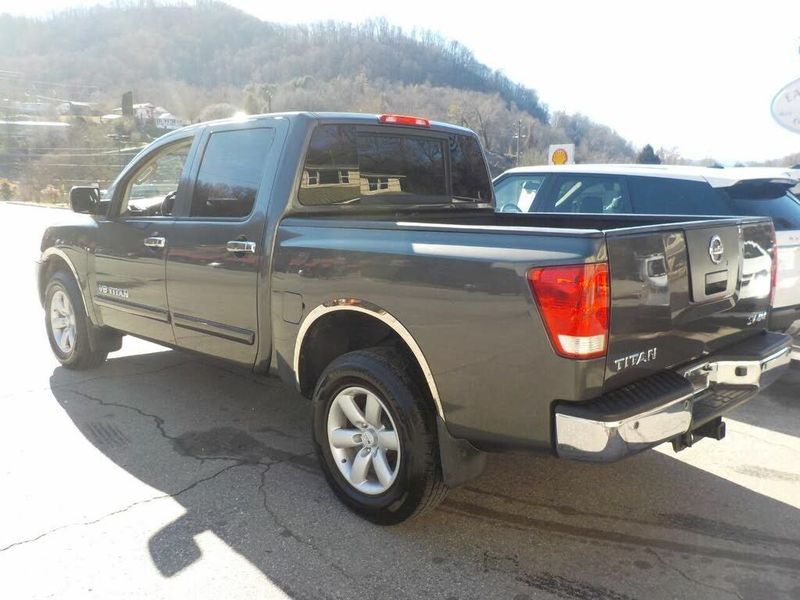 2011 Nissan Titan — a typically priced live listing