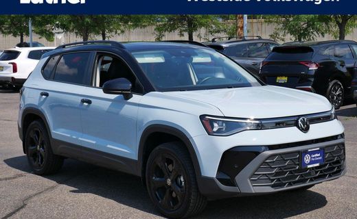 2025 Volkswagen Taos 4MOTION SE Black