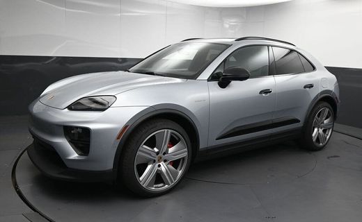 2025 Porsche Macan 4S Electric