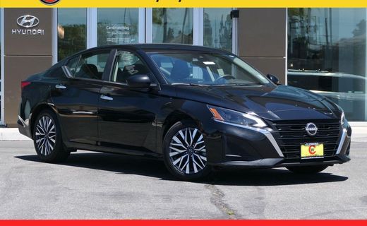 2023 Nissan Altima SV
