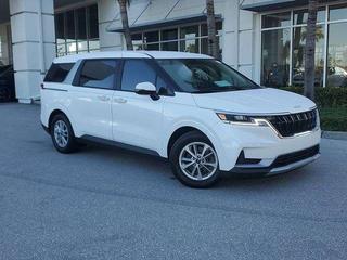 2023 Kia Carnival