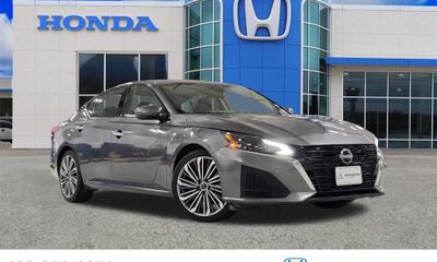 2023 Nissan Altima SL