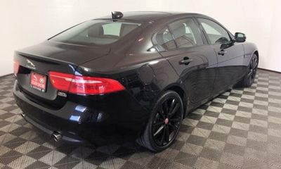 2018 Jaguar XE Prestige