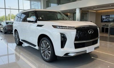 2027 Infiniti QX80 Luxe