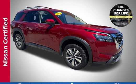 2025 Nissan Pathfinder SL