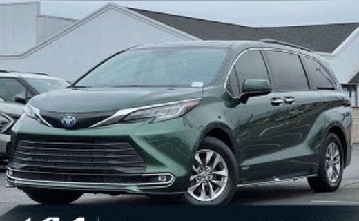 2021 Toyota Sienna XLE