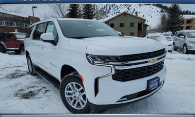 2023 Chevrolet Suburban LS