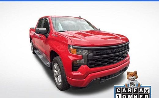 2022 Chevrolet Silverado Custom