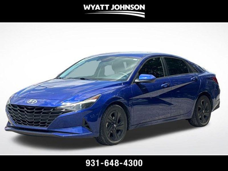 2021 Hyundai Elantra — a typically priced live listing
