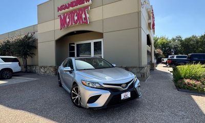 2019 Toyota Camry SE