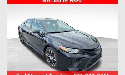 2020 Toyota Camry SE
