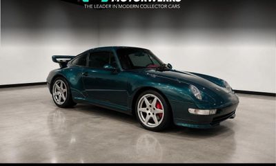 1996 Porsche 911 Carrera 4S Coupe