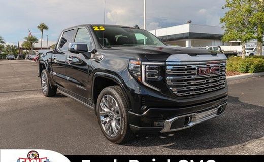 2025 GMC Sierra Denali