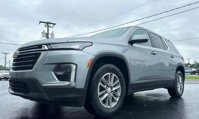 2023 Chevrolet Traverse LT