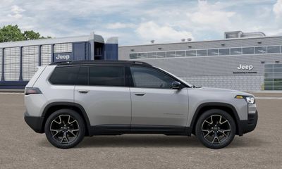 2026 Jeep Cherokee Overland