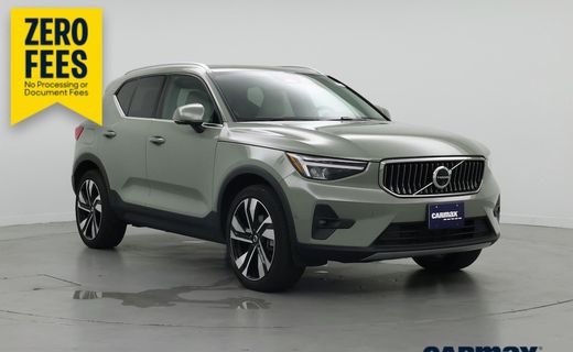 2024 Volvo XC40 Plus Bright