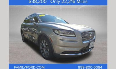 2023 Lincoln Nautilus Reserve