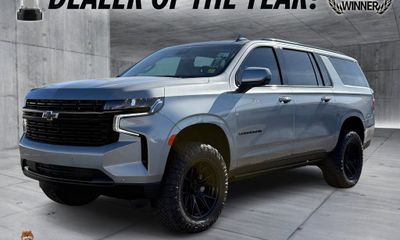 2024 Chevrolet Suburban RST