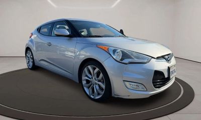 2013 Hyundai Veloster Base BaseStyle Tech