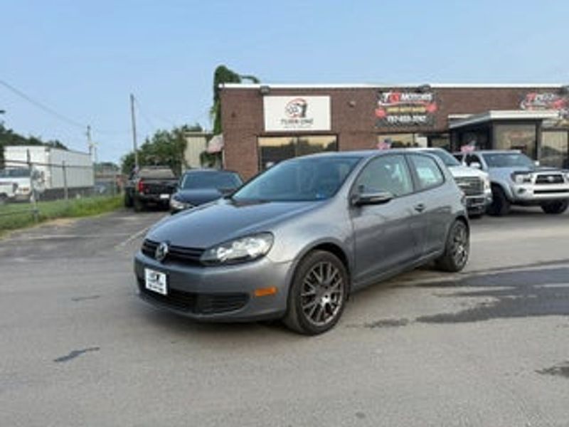2010 Volkswagen Golf — a typically priced live listing