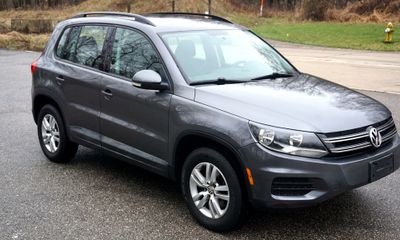 2015 Volkswagen Tiguan S