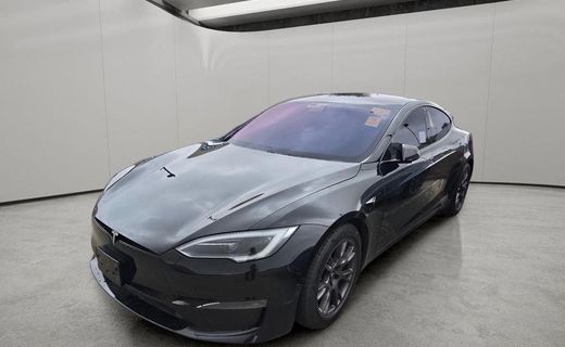 2023 Tesla Model S Plaid
