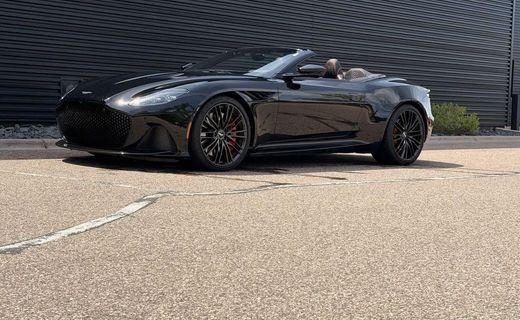 2023 Aston Martin DBS Volante