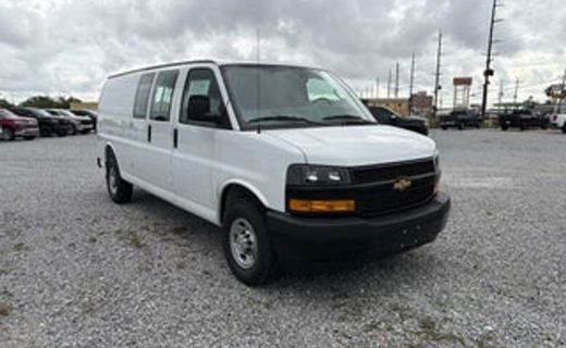 2026 Chevrolet Express 3500 Cutaway 139