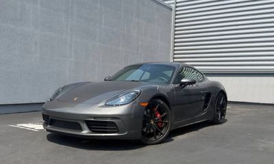 2025 Porsche 718 Cayman S