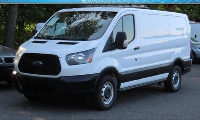 2019 Ford Transit 150 LOW Roof