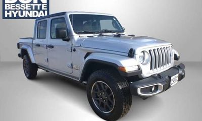 2023 Jeep Gladiator Overland
