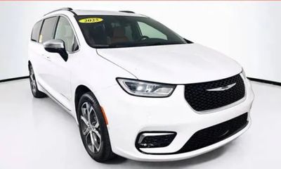 2025 Chrysler Pacifica Pinnacle