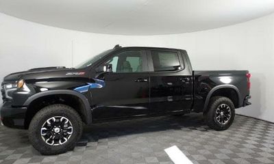 2023 Chevrolet Silverado ZR2