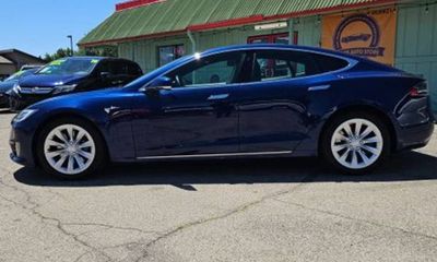 2017 Tesla Model S 60