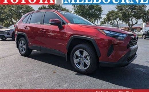 2024 Toyota RAV4 XLE