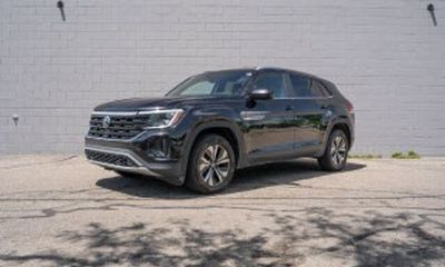2024 Volkswagen Atlas Cross Sport 4Motion SE