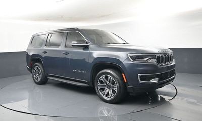 2023 Jeep Wagoneer Base
