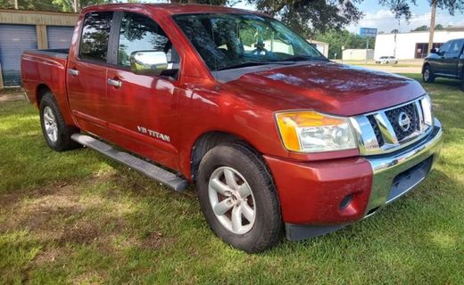 2013 Nissan Titan S