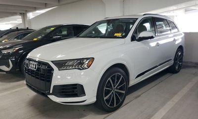 2023 Audi Q7 Quattro Premium Plus