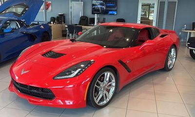 2017 Chevrolet Corvette Stingray Preferred 2LT